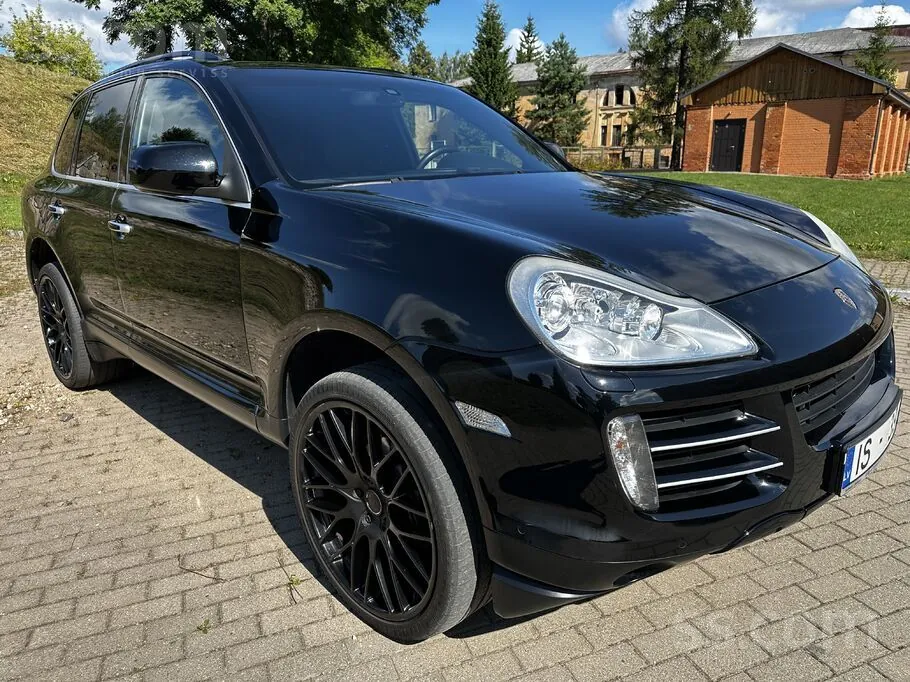 Porsche Cayenne 2010 photo 4