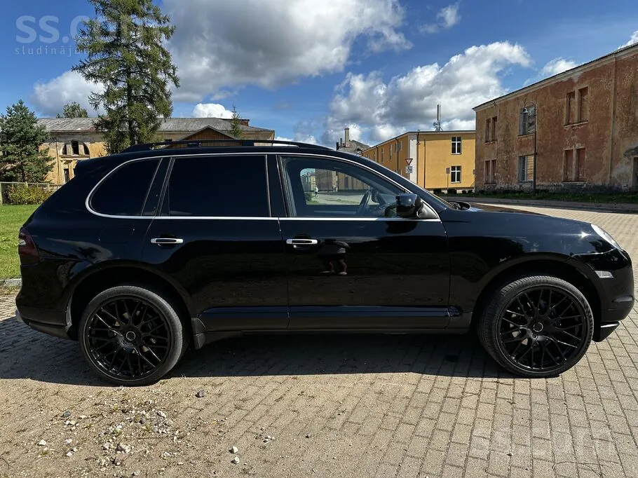 Porsche Cayenne 2010 photo 5