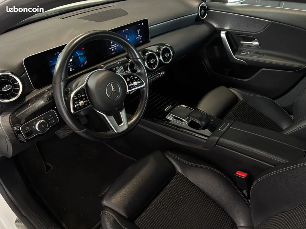 Mercedes-Benz A-Class 2018 photo 4