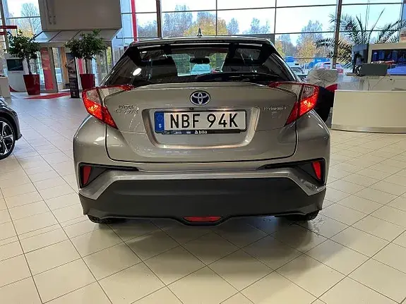 Toyota C-Hr 2019 photo 3