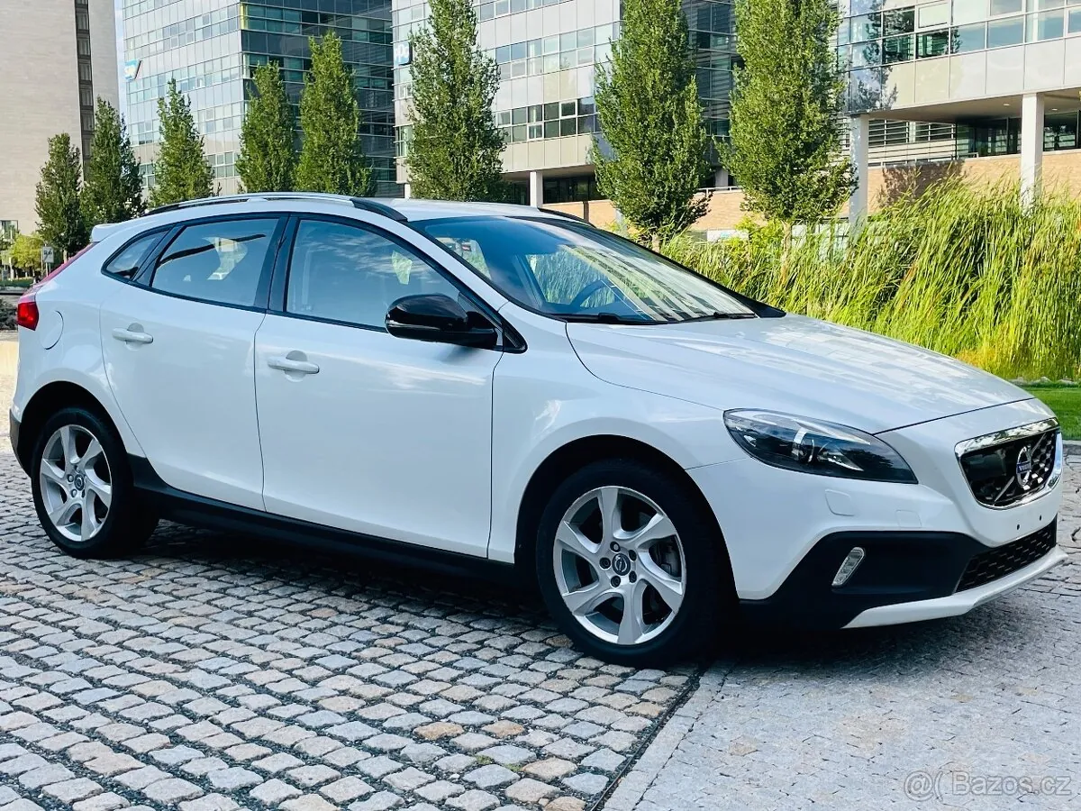 Volvo V40 2015 photo 5