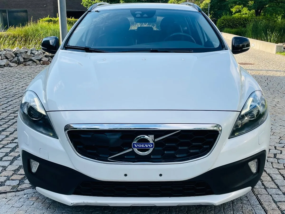Volvo V40 2015 photo 3