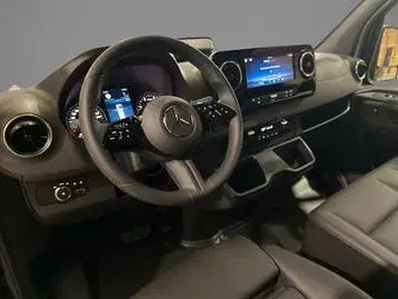 Mercedes-Benz Sprinter 2026 photo 2