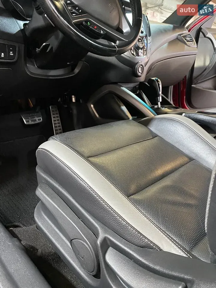 Hyundai Veloster 2016 photo 2