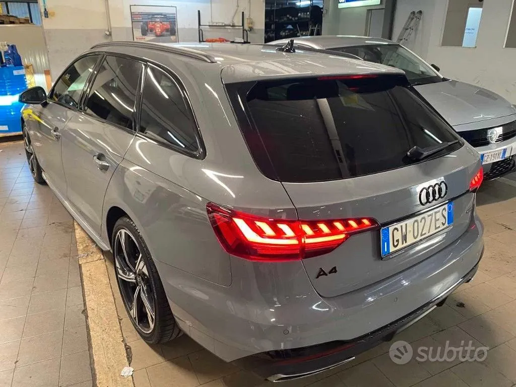 Audi A4 Avant 2024 photo 2