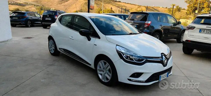 Renault Clio 2018 photo 4