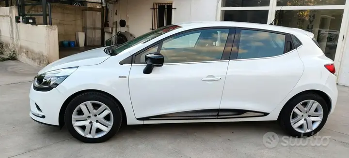 Renault Clio 2018 photo 3