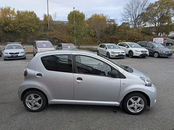 Toyota Aygo 2013 photo 3