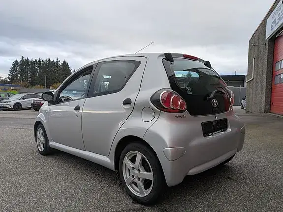 Toyota Aygo 2013 photo 5