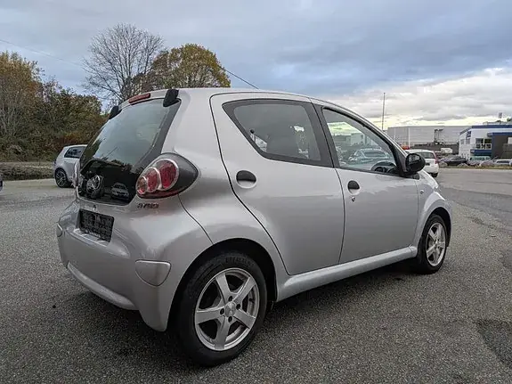 Toyota Aygo 2013 photo 4