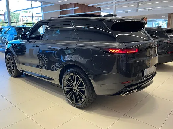 Land Rover Range Rover Sport 2027 photo 2