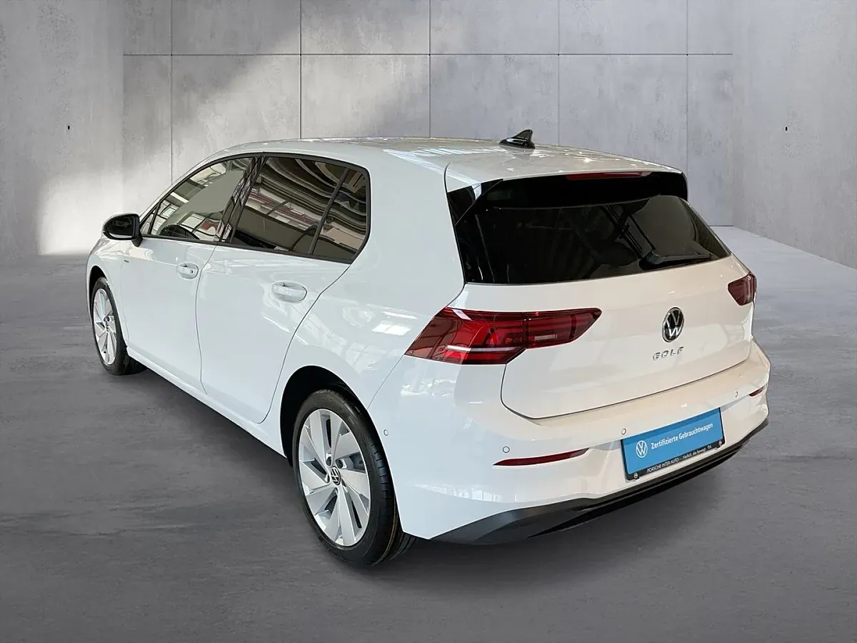 Volkswagen Golf 2026 photo 3