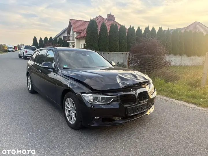 BMW 3 Series 2014 photo 2