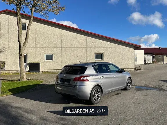 Peugeot 308 2015 photo 5