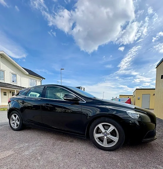 Volvo V40 2014 photo 2