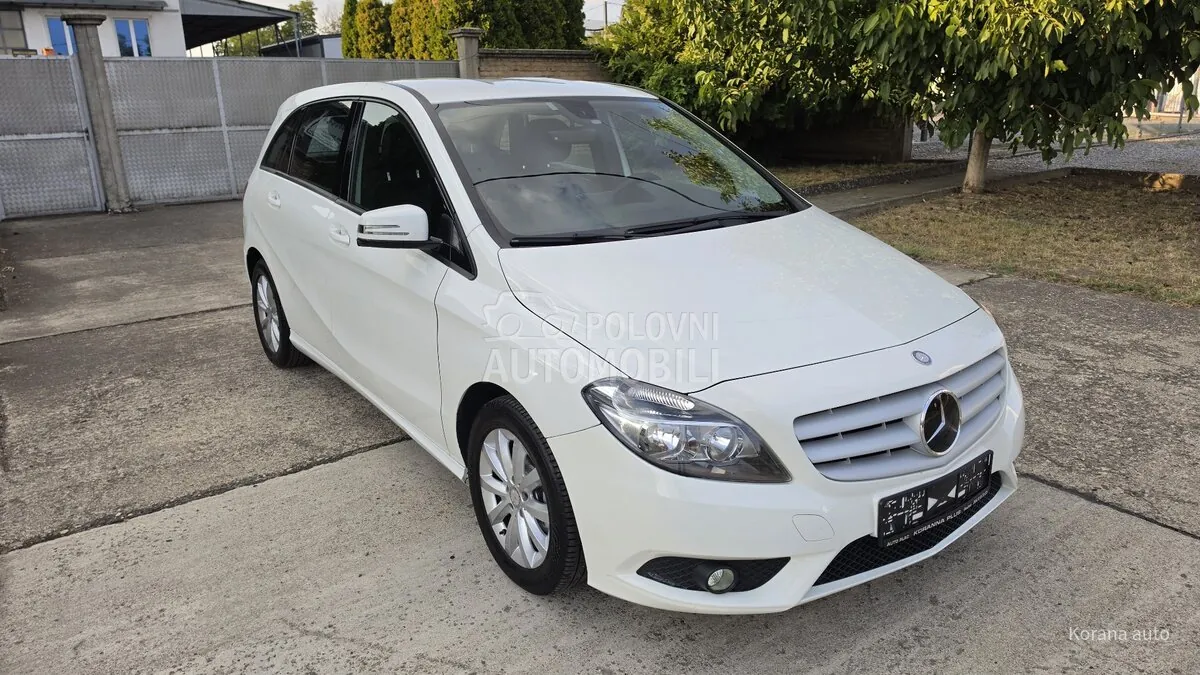 Mercedes-Benz B-Class 2013 photo 5