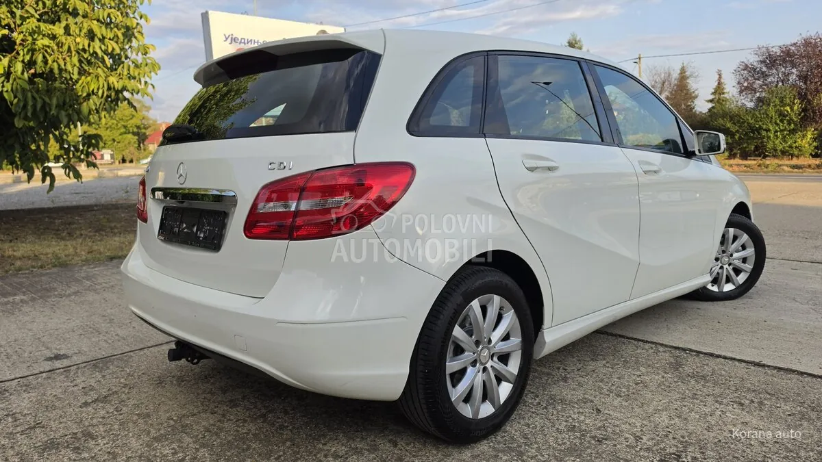 Mercedes-Benz B-Class 2013 photo 3