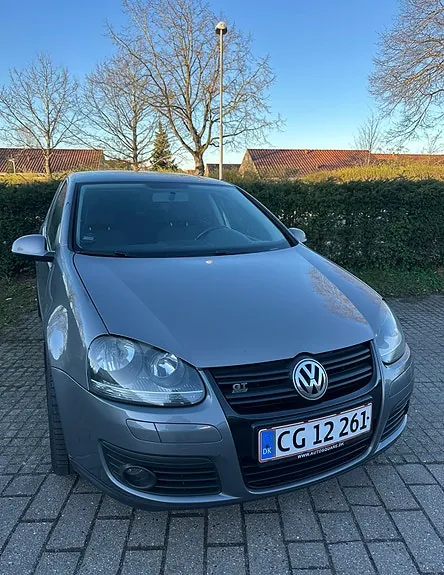 Volkswagen Golf V