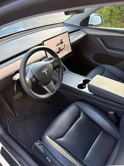 Tesla Model Y 2024 photo 5