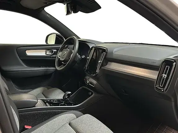 Volvo Xc40 2025 photo 5