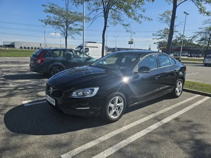 Volvo S60 2015 photo 3