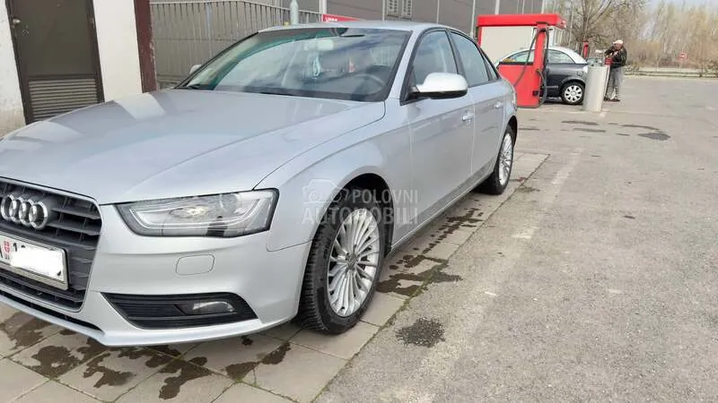 Audi A4 2014 photo 2