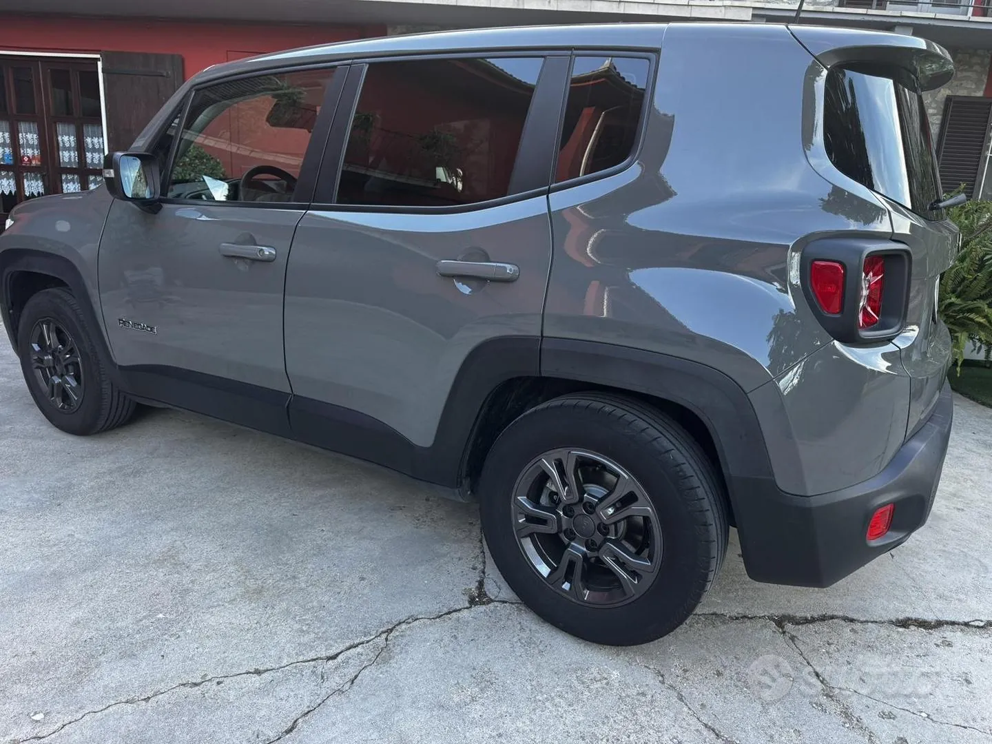 Jeep Renegade 2022 photo 3