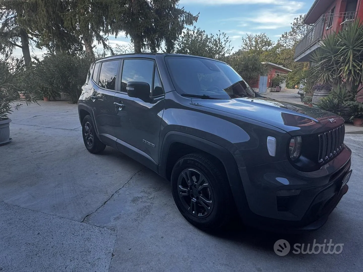 Jeep Renegade 2022 photo 2
