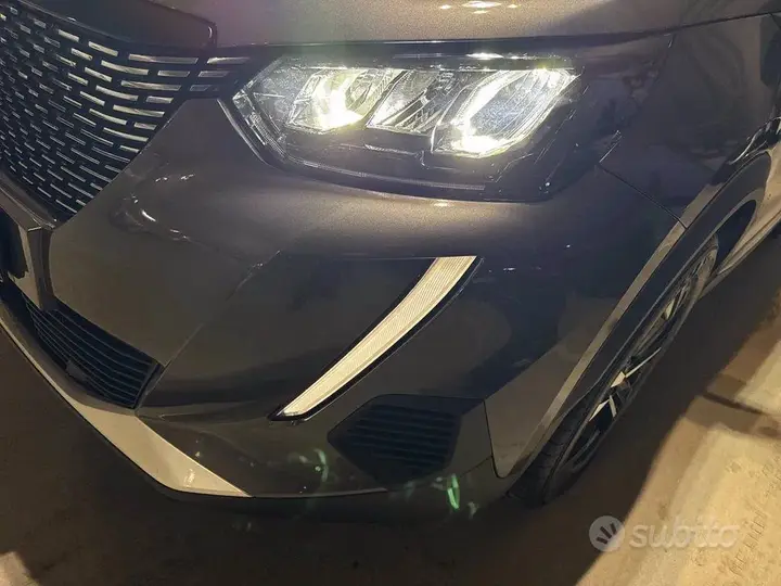 Peugeot 2008 2023 photo 5