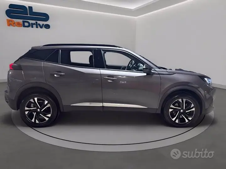 Peugeot 2008 2023 photo 3