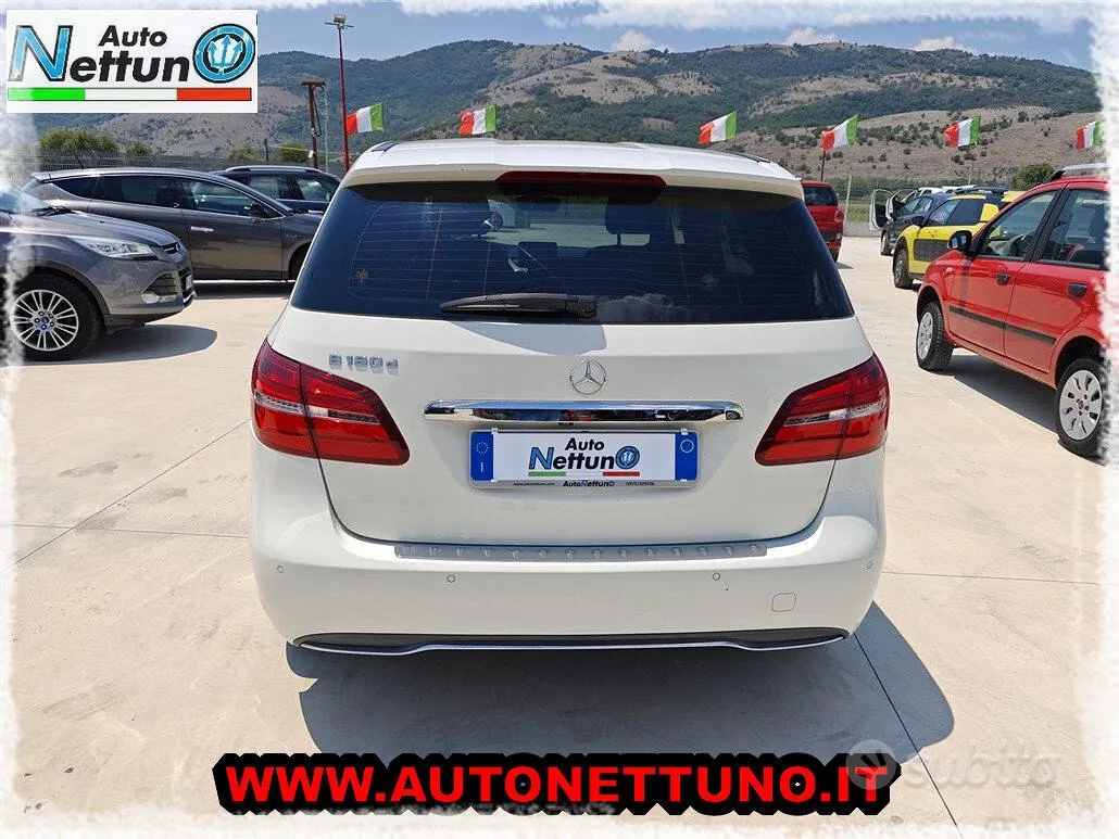 Mercedes-Benz B 180 2018 photo 3