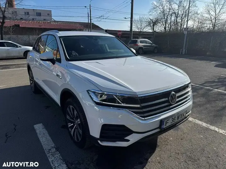 Volkswagen Touareg