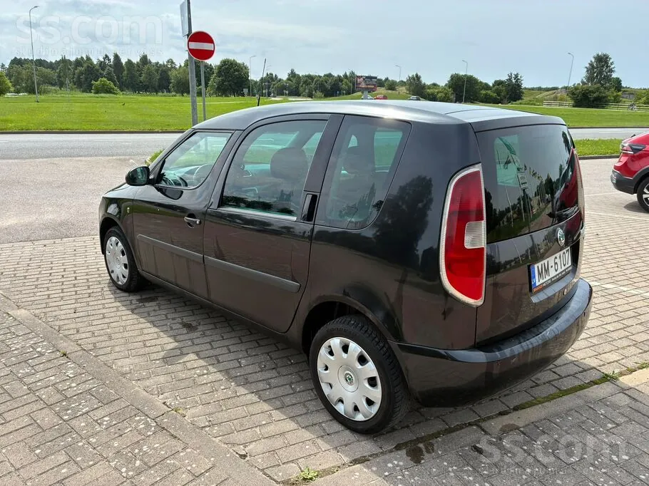 Skoda Roomster 2007 photo 2