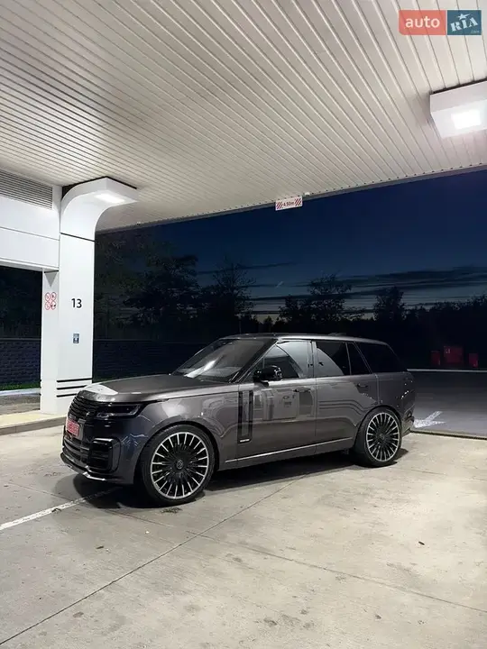 Land Rover Range Rover 2023 photo 3