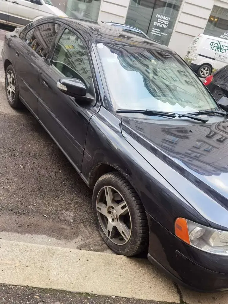 Volvo S60 2009 photo 3