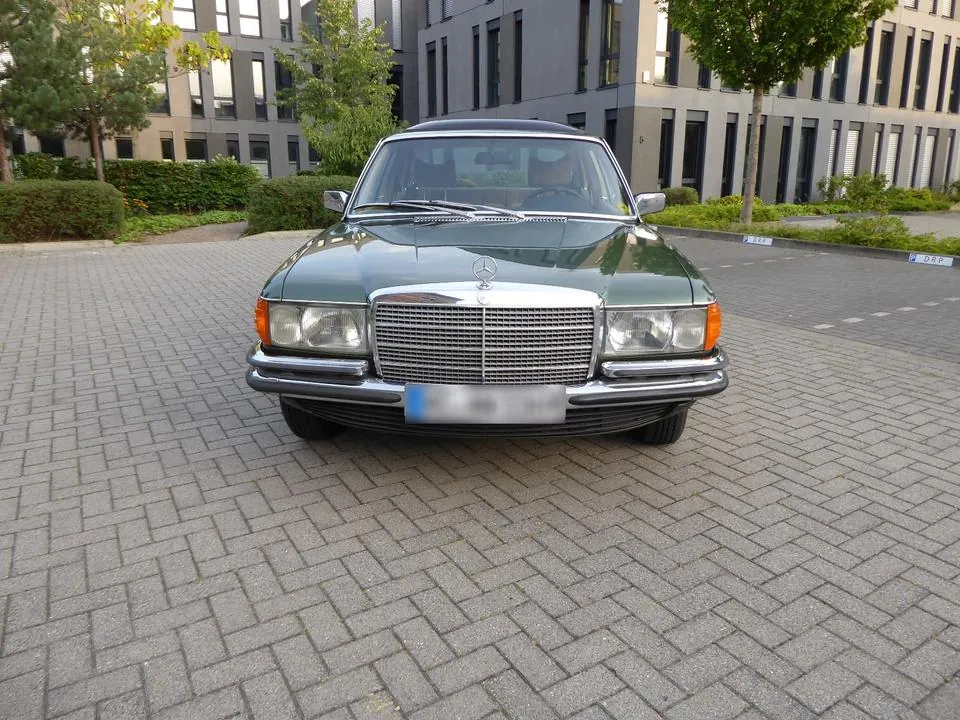 Mercedes-Benz W116