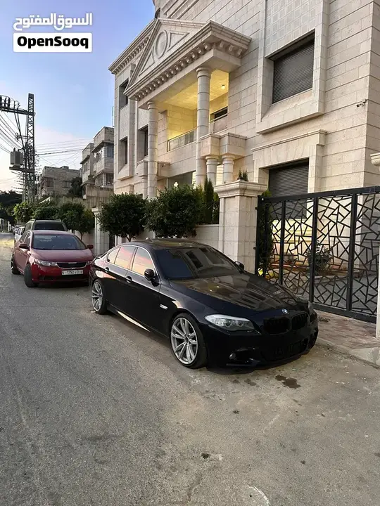 BMW 5 Series 2011 photo 2
