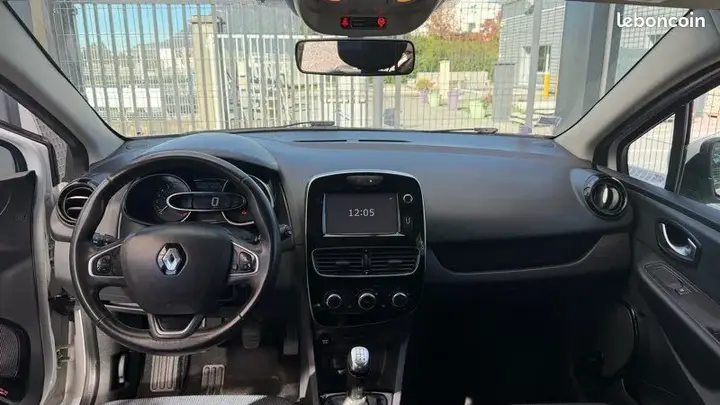 Renault Clio 2018 photo 3