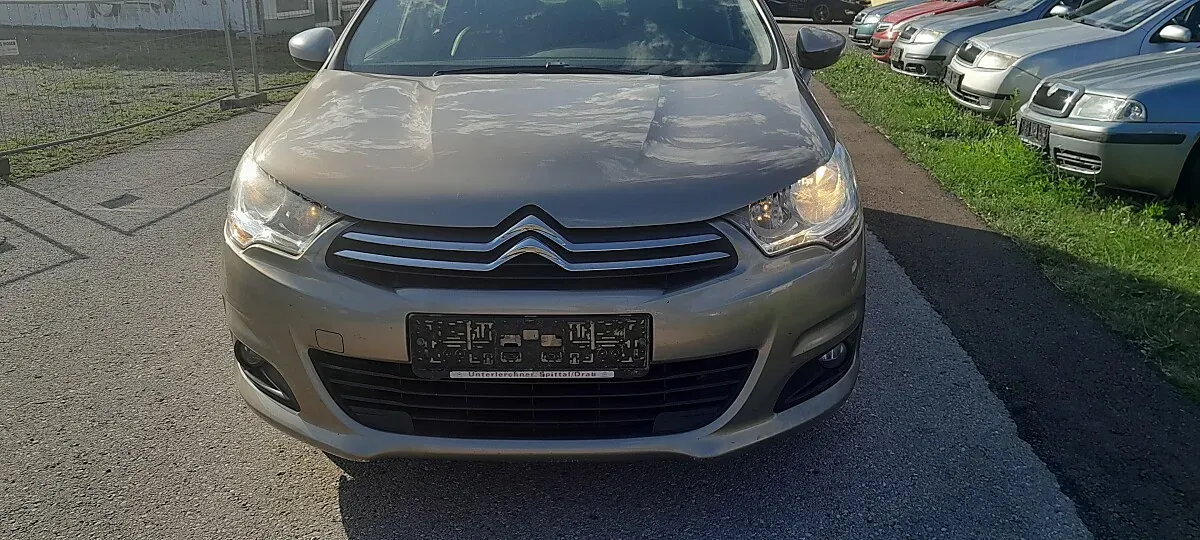 Citroen C4 2012 photo 2