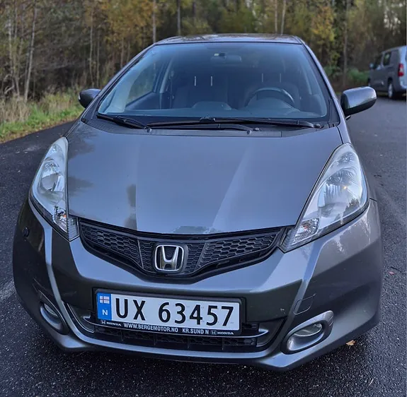 Honda Jazz 2014 photo 2