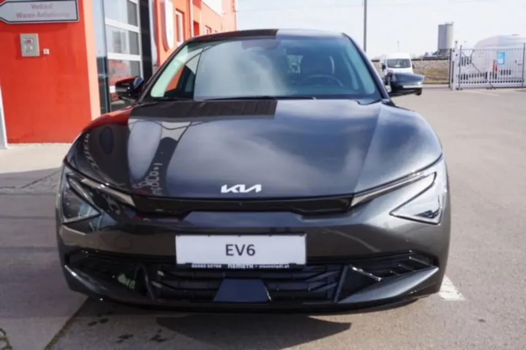 Kia Ev6 2025 photo 2