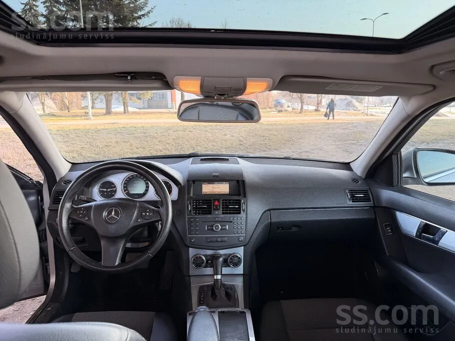 Mercedes-Benz C320 2008 photo 5