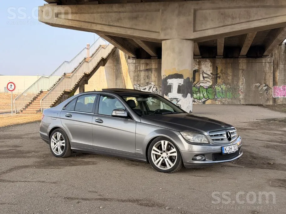 Mercedes-Benz C320 2008 photo 4