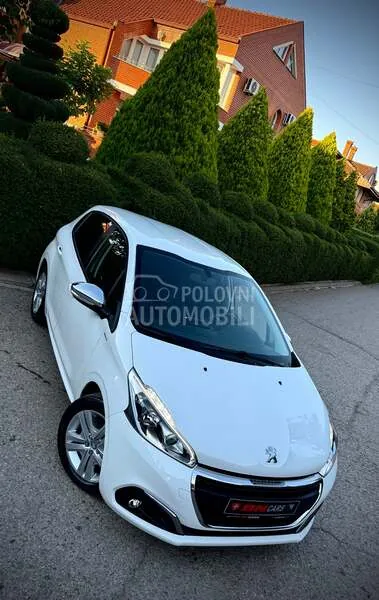 Peugeot 208 2018 photo 2
