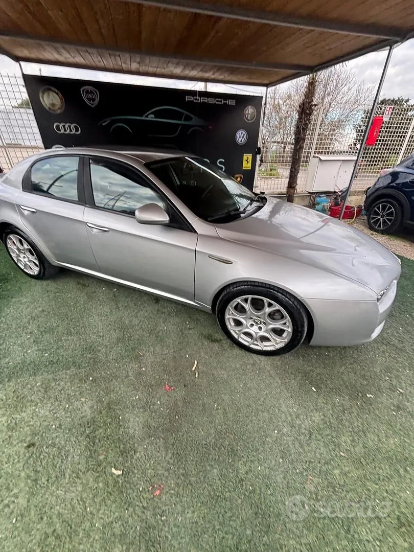 Alfa Romeo 159 2007 photo 2