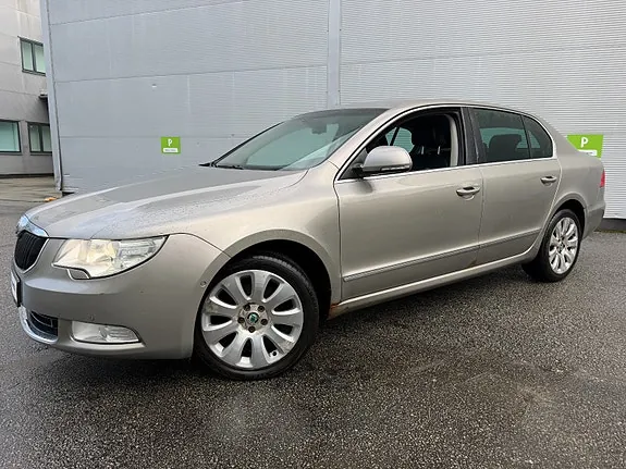 Skoda Superb 2008 photo 2