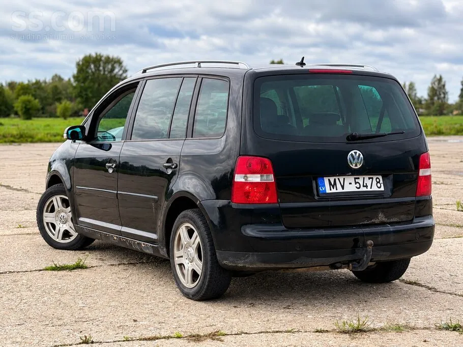 Volkswagen Touran 2006 photo 4