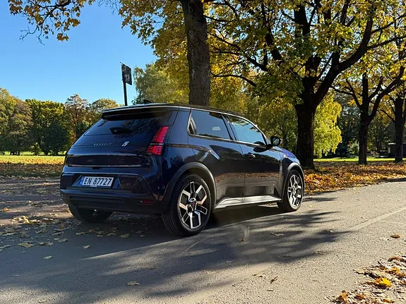Renault 5 E-Tech 2025 photo 3
