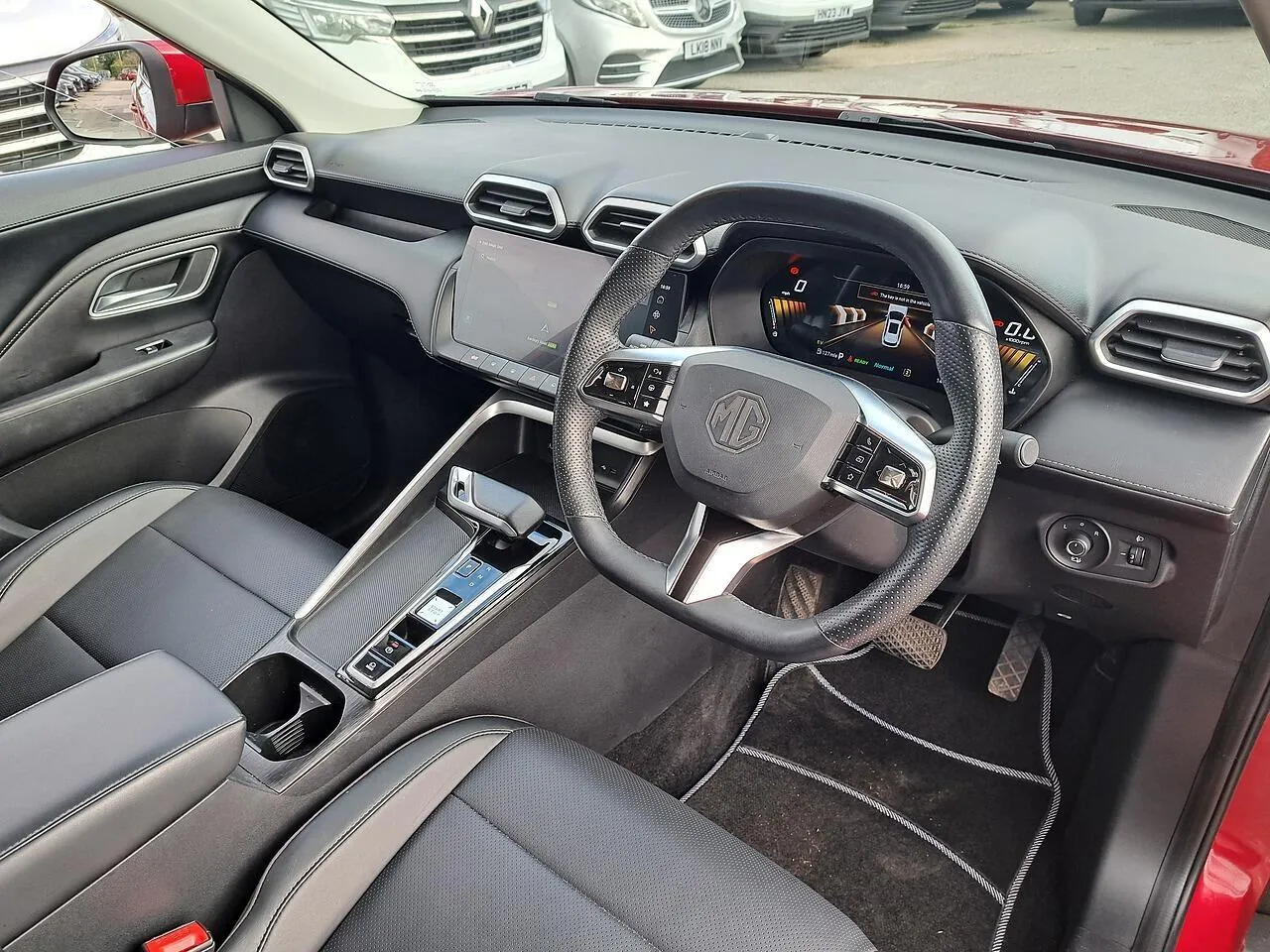 MG Mg Zs 2024 photo 2