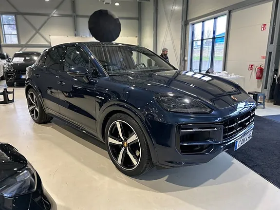 Porsche Cayenne 2024 photo 2